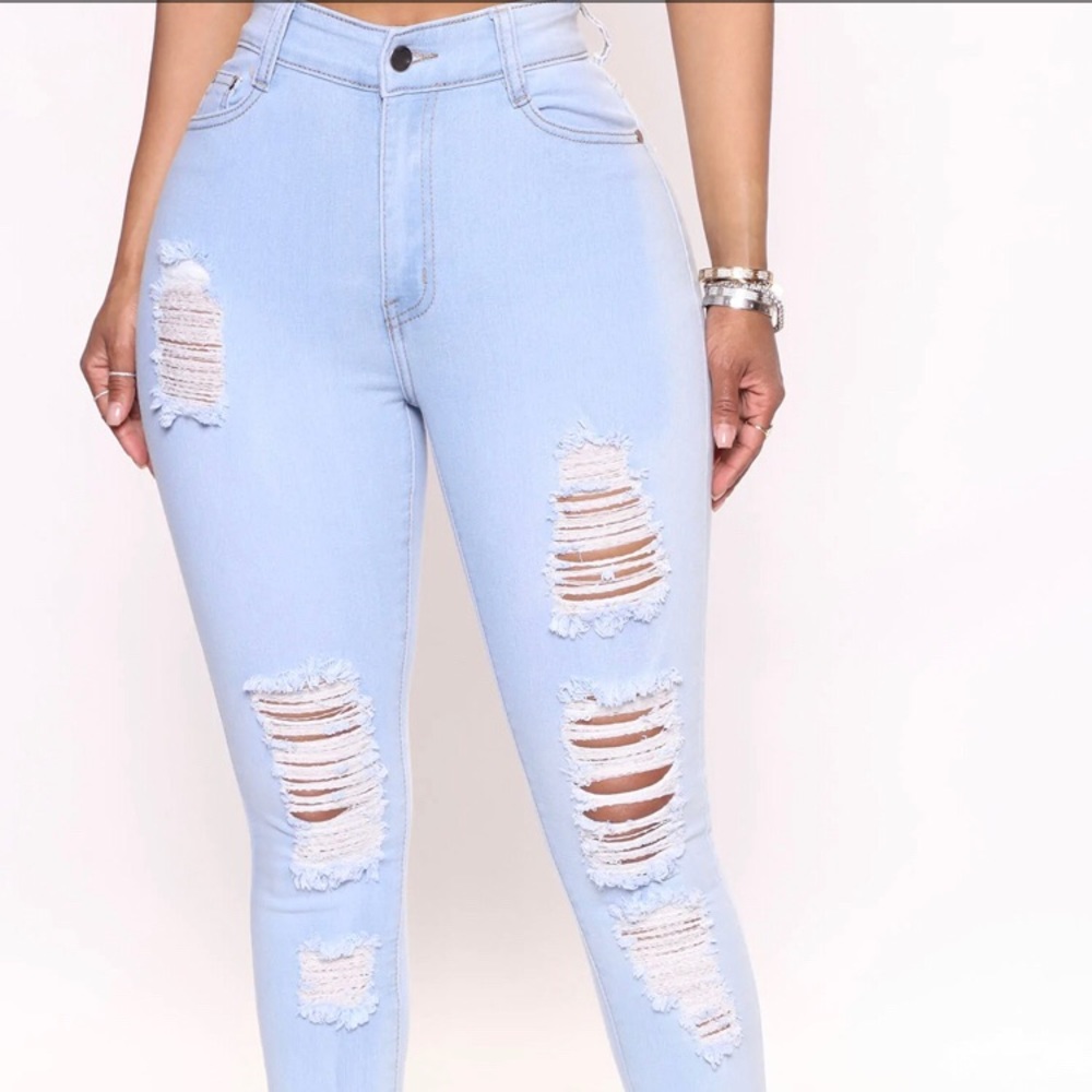 Fashion Nova Light Blue Jeans - Picture 2 of 9